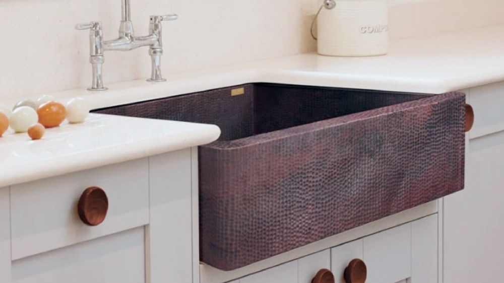 SoLuna Copper Farmhouse Sink